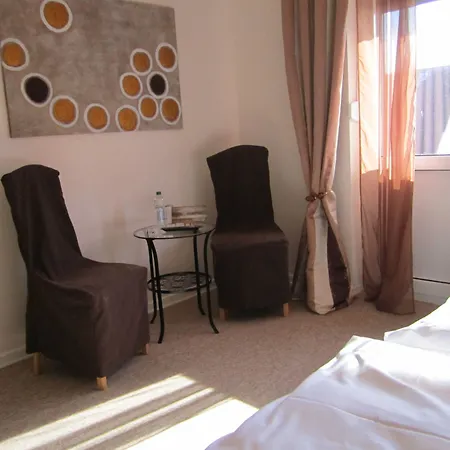 Baltik Hotel Guest house 3*